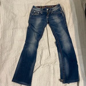 Women’s Rock Revival jeans